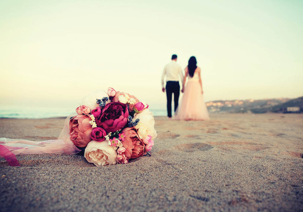 The Surprising Meaning Of Honeymoon Explained Dictionary